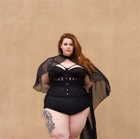 In One Photo Tess Holliday Proves That Clothing Sizes Are A Joke