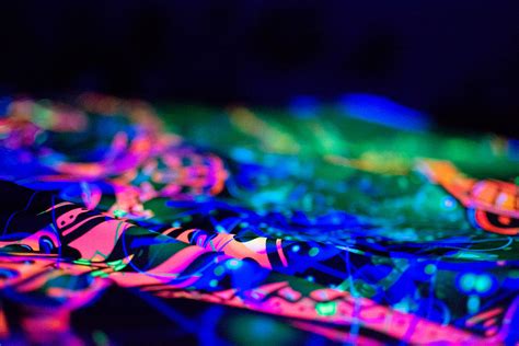 Alien Enlightenment Colorful Uv Dark Tapestry Psychedelic Fluorescent Art