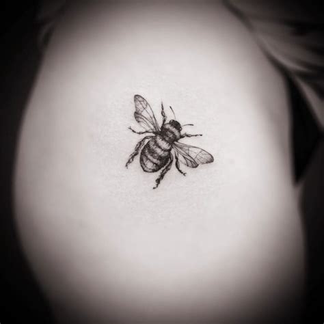 Small Bee Tattoo | Best Tattoo Ideas Gallery
