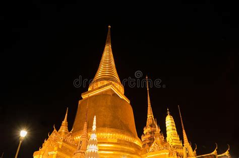 Wat Phra Kaew In Bangkok At Night Stock Photo Image Of Emerald
