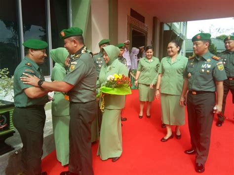 Korem Gapu Gelar Pelepasan Kolonel Inf Dany Budiyanto Dan Istri