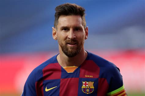 Messi Lionel Messi Tells Barcelona He S Leaving The New York Times
