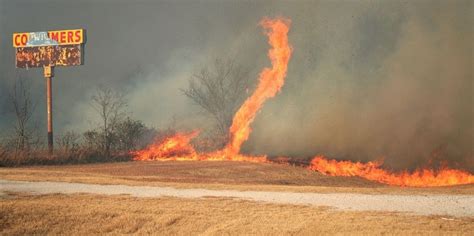 Terrifying Yet Beautiful Pictures Of Fire Tornadoes Amusing Planet