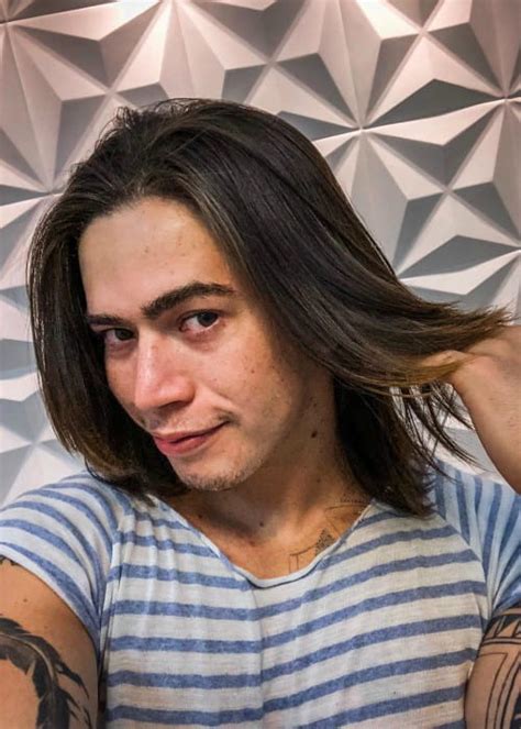 Find and save images from the whindersson nunes collection by nessa (wnssad) on we heart it, your everyday app to get lost in see more about whindersson nunes, youtuber and luisa sonza. Whindersson Nunes Height, Weight, Age, Body Statistics ...