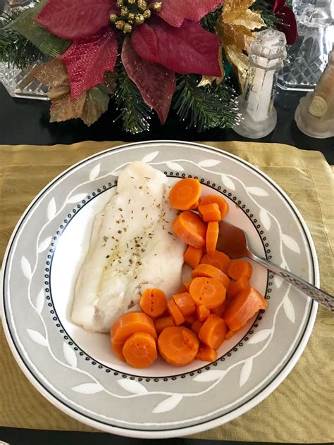 Methods to euthanize your fish. Boiled Bossa Fish w/ boiled carrots Seasoned with Olive ...