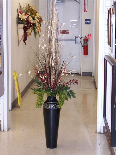 6ft Tall Embossed Metal Vase A Variety Of Dried Naturals Looks Great