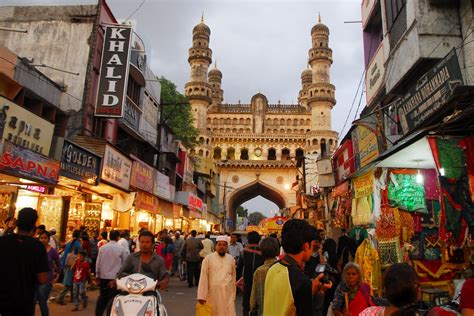 Hyderabad Tourism Places: Laad Bazar Charminar