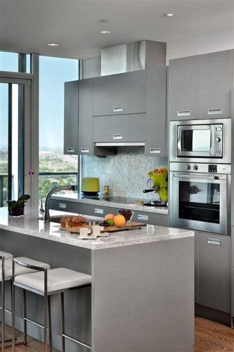 Descubre 13 claves para decorar tu cocina pequeña funcional y bonita. Cocinas pequeñas Ideas para cocinas rústicas, modernas y ...