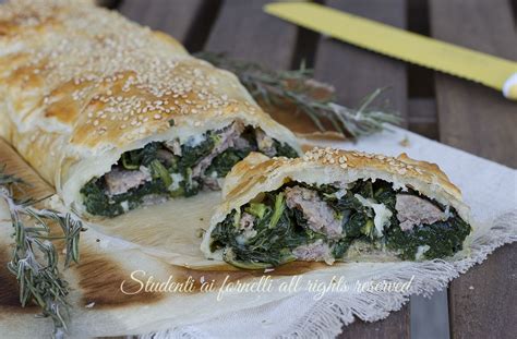 500 g di carciofi 250 g di ricotta 100 g di fontina 1 scalogno 100 g di prosciutto crudo 2 uova pre. Rustico salsiccia e friarielli facile e veloce, ricetta