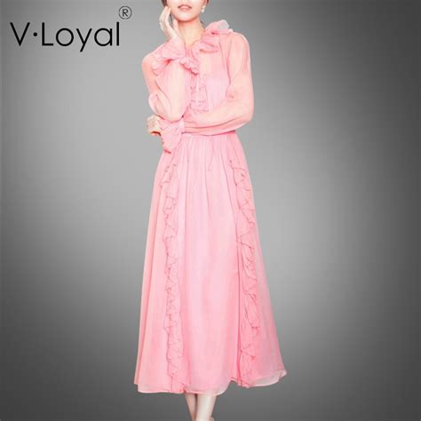 The New Spring And Summer Fashion Elegant Dress And Pink Ruffled Long