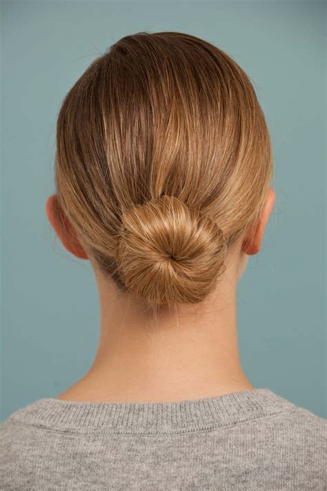 Quick And Easy Hairstyles To Take You From Gym To Work In 5