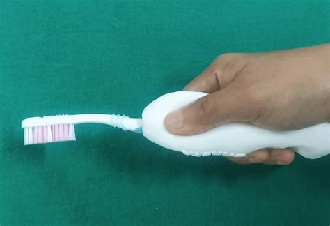 Dentists Develop Unique 2 In 1 3d Printed Toothbrush Handle For People