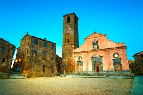 Trazee Travel The Dying Town Of Civita Di Bagnoregio