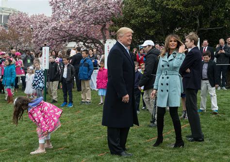 Jim Acosta Yelled At Trump While He Was Coloring With Children At White