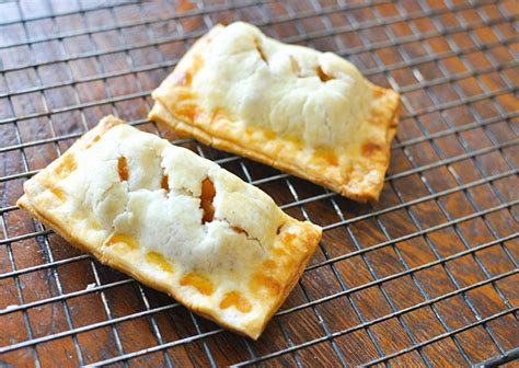 Ben, so vegan sweet and syrupy apples with a golden crunchy pastry. McDonalds Apple Pie Recipe