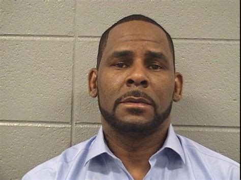 R Kelly Sex Tapes From His Duffel Bag To National Circulation