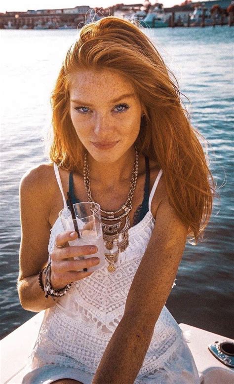 If You’re Getting Older It’s Time To Get Wiser Beautiful Red Hair Beautiful Redhead Tan Redhead