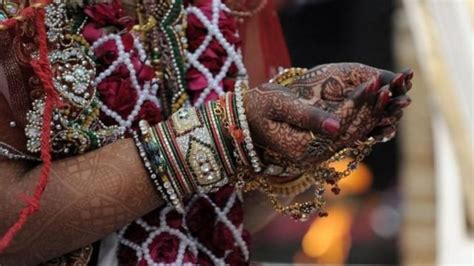 کم عمری کی شادیوں کے واقعات میں نمایاں کمی یونیسیف Bbc News اردو