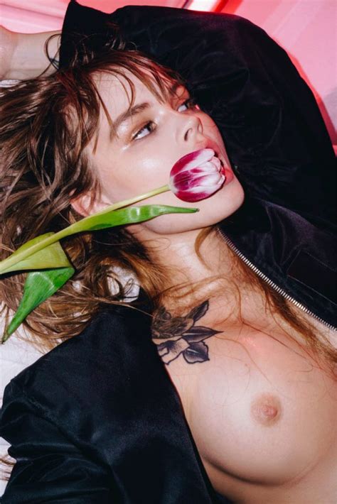 Anastasiya Scheglova Nude And Sexy 23 Photos 