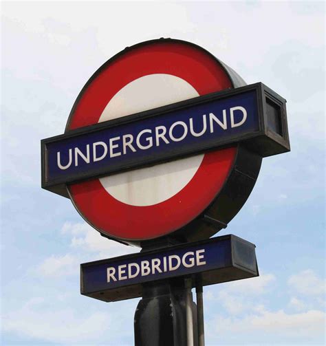 Redbridge Underground Station Roundel Bowroaduk Flickr