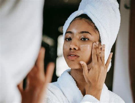 Skincare Expert Reveals Her Top Tips For Combatting Dry Skin In The