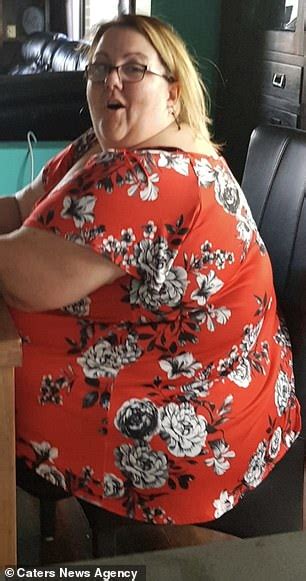 A 222kg Mother Who Was Given Just Five Years To Live Drops 133kg And 11 Dress Sizes Daily Mail