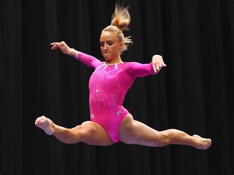 Gymnast Nastia Liukin Works Her Core Hips And Glutes With This Exercise