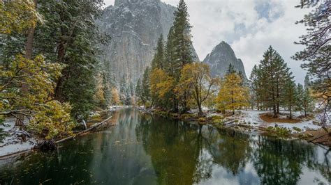 Autumn Snow In Yosemite Valley Yosemite National Park Wallpaper Backiee