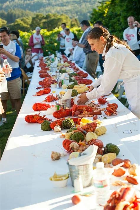 Italian food is always a hit, but i don't think i need to describe a menu instead, put the effort for your dinner party into making everything look fabulous. Pin by Carolyn Malin on New England | Crab boil party, Lobster bake party, Seafood dinner party