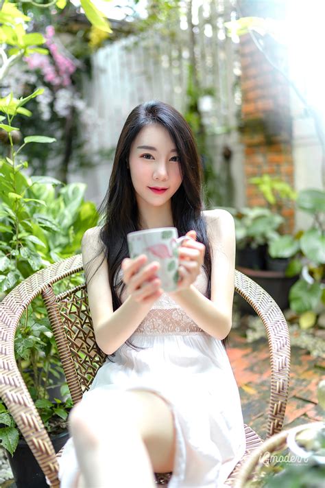 Thailand Cute Model Carolis Mok Morning Cutie Girl