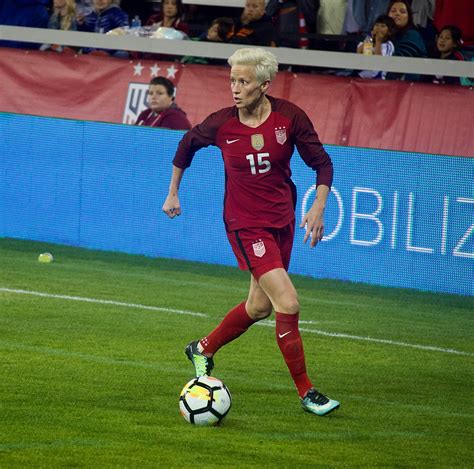 Find the perfect megan rapinoe stock photos and editorial news pictures from getty images. Megan Rapinoe - Wikipédia