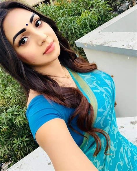 Hot Saree Girls On Instagram “follow Thejivika 😍 🔥 Sareeindia Sari Saris Saree
