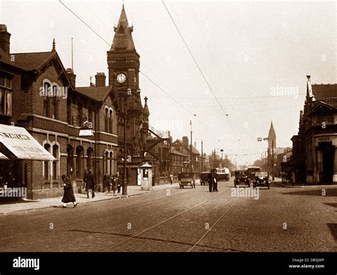 Stretford Chester Road probably 1920s Stock Photo - Alamy