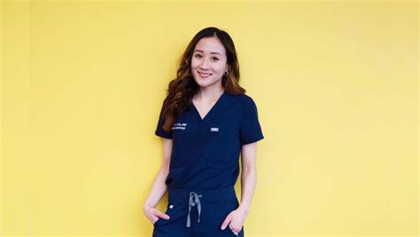 Dr Jenny Liu Dermatologist Doctors Bio