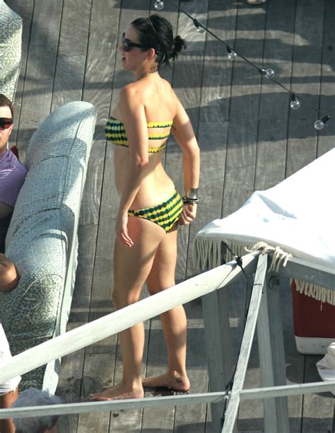 Katy Perry S Bikini Bottom Problems Three Embarrassing Pics