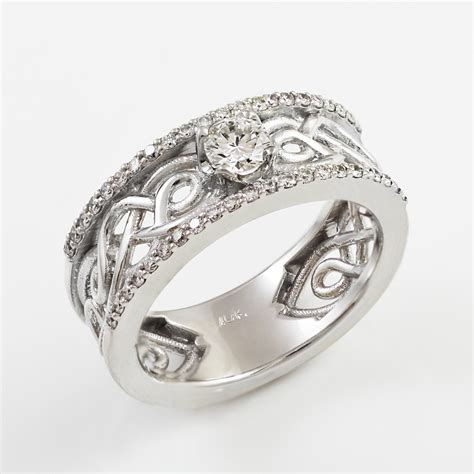 Https://favs.pics/wedding/diamond Celtic Knot Wedding Ring