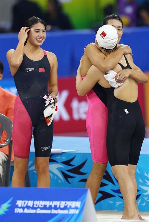 业余的很不错了，体型瘦的人练自由泳更适合一些，不过蛙泳对上身肌肉还是很有点塑造作用 二楼毛胡子更牛，10分钟1000米，估计是专业人士，可 我是男生，如果1000m都用自由泳可能能更快 但是我游不下来 感觉自由泳比蛙泳累 是的确就这样呢 还是我动作不好. （亚运会）（1）游泳——女子4X100米自由泳接力：中国队夺冠(图)-搜狐滚动