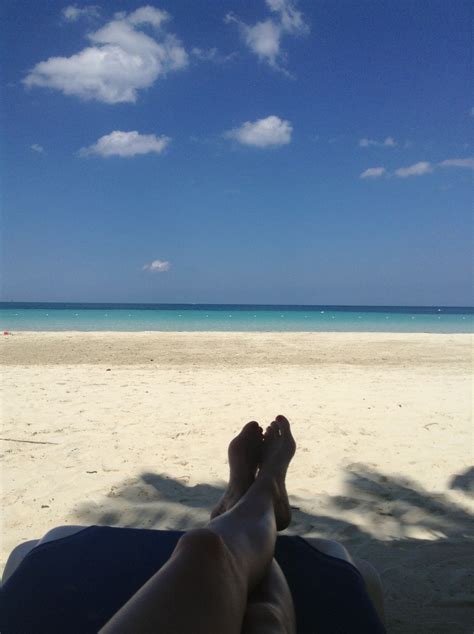 negril jamaica yes those are my feet miss the beach already negril jamaica feet