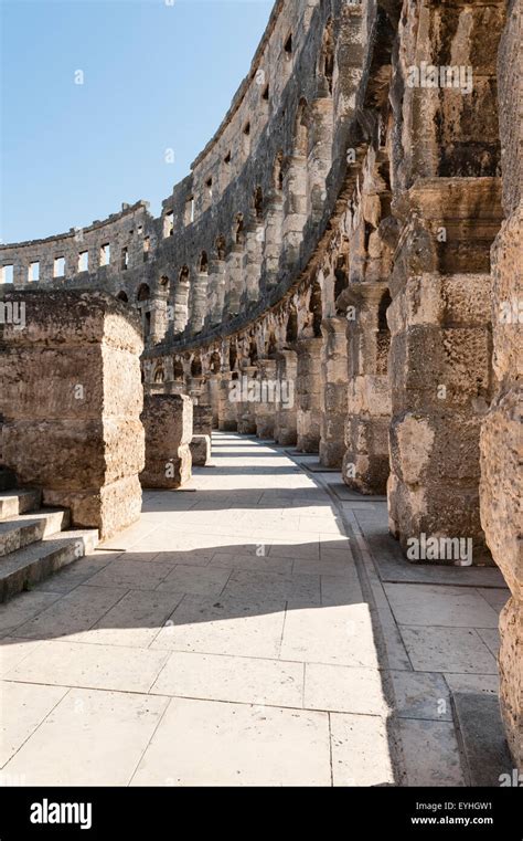Pula Istria Croatia The Pula Arena A Roman Amphitheatre Built