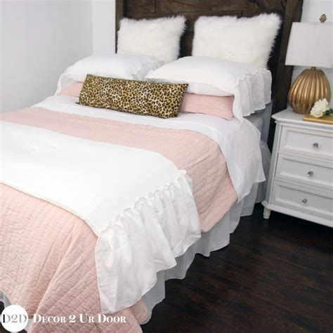 What makes a cheetah run so fast? Blush Pink & Cheetah Print Perfect for full size dorm bed ...