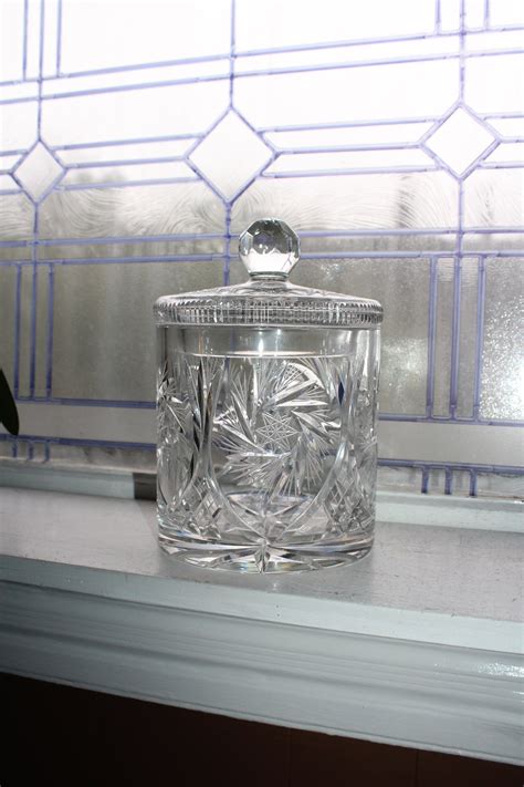 Beautiful Vintage Cut Crystal Ice Bucket With Lid