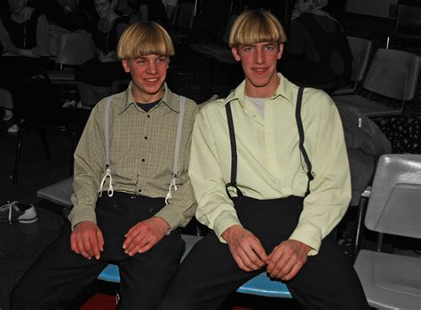 IMG Two Amish Guys Posing SJH Foto Flickr