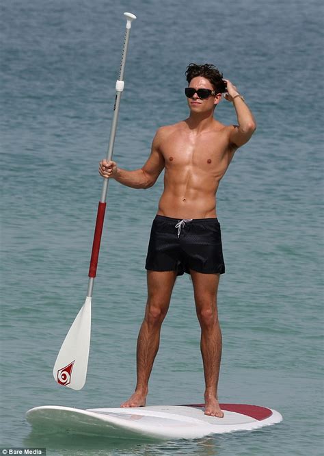 Joey Essex Shows Off Abs And Toned Torso While On Holiday In Dubai