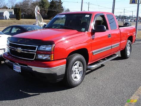 The 2007 chevrolet silverado 1500 receives a full redesign that addresses nearly all of the previous truck's faults. 2007 Victory Red Chevrolet Silverado 1500 Classic LT ...