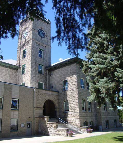 View businesses, restaurants, and shopping in. Baker County Courthouse (Baker City, Oregon) | This ...