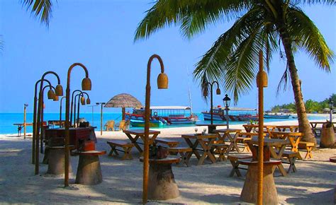 Lakshadweep tourism is primarily centered around water sports. Why Lakshadweep is the Perfect Island Hideaway