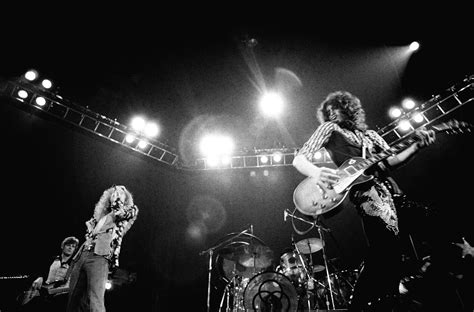 Led Zeppelin Releases Whole Lotta Love Music Video Led Zeppelin