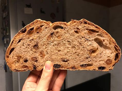 Check spelling or type a new query. Pane con Uvetta e scaglie di Cioccolato Fondente | chefVale