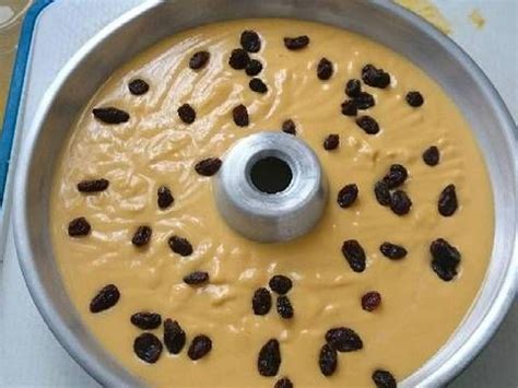 Tidak hanya enak, namun teksturnya lembut dan rasanya yang manis menggoda. Resep Bolu Labu Kuning Kukus