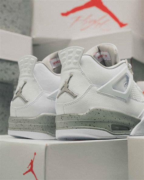 Air Jordan Iv White Oreo Bstn Chronicles